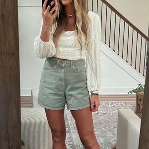 Petal & Pup Perew Top